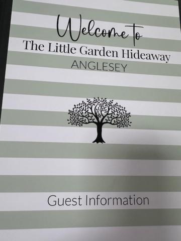 The Little Garden Hideaway With Stunning Sea Views And Garden Bed and Breakfast Holyhead Exteriör bild