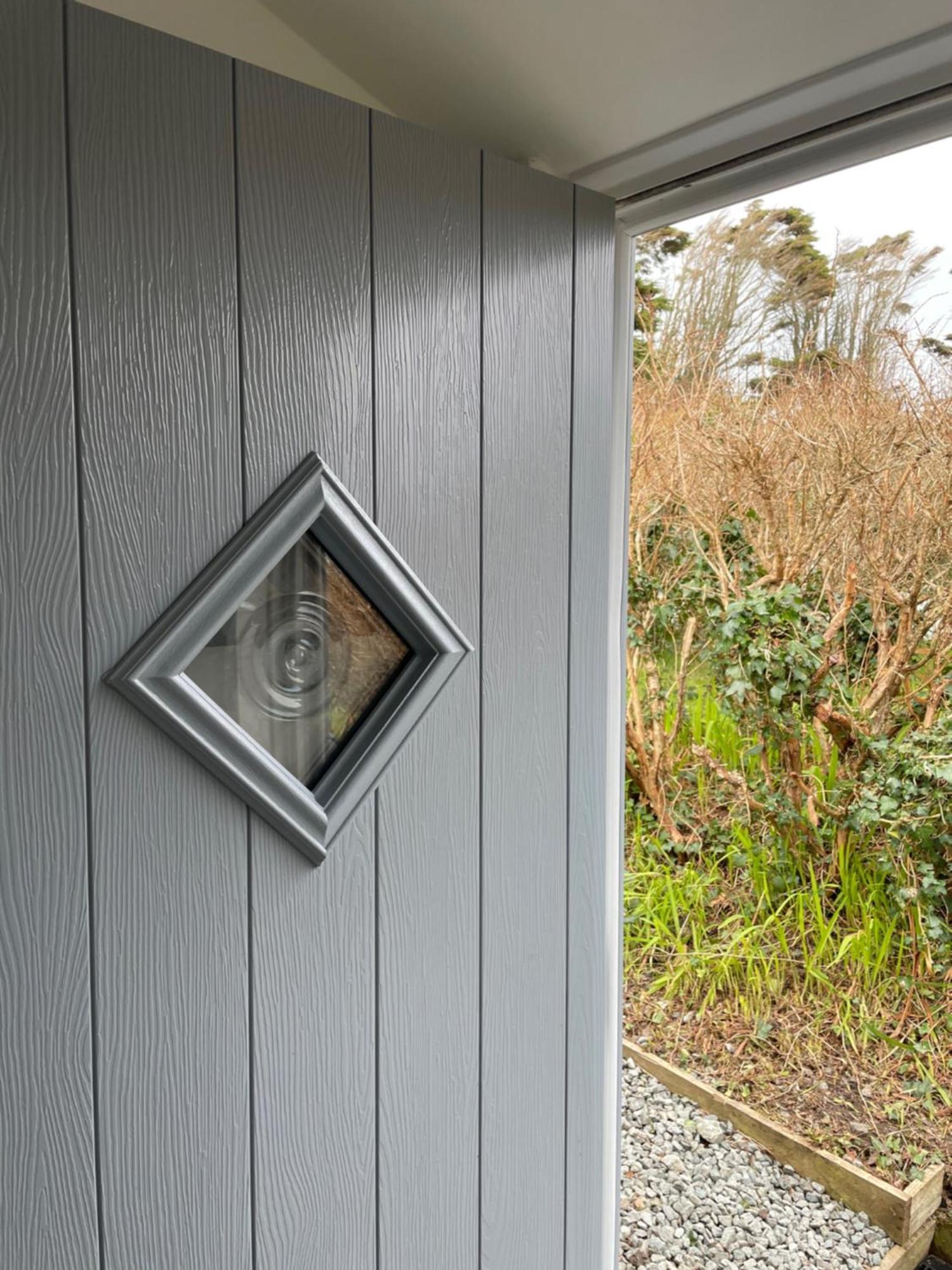 The Little Garden Hideaway With Stunning Sea Views And Garden Bed and Breakfast Holyhead Exteriör bild